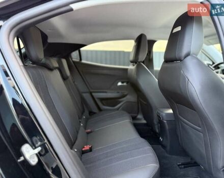 Черный Опель Mokka-e, объемом двигателя 0 л и пробегом 84 тыс. км за 16900 $, фото 38 на Automoto.ua