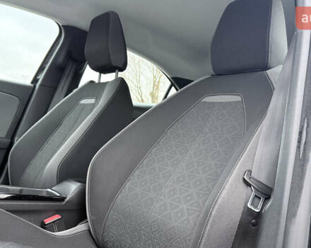 Черный Опель Mokka-e, объемом двигателя 0 л и пробегом 184 тыс. км за 14750 $, фото 16 на Automoto.ua