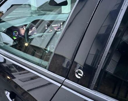 Черный Опель Mokka-e, объемом двигателя 0 л и пробегом 61 тыс. км за 17500 $, фото 8 на Automoto.ua