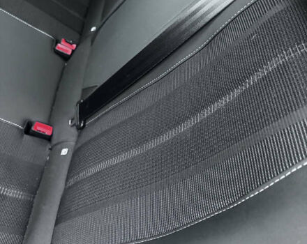 Чорний Опель Mokka-e, об'ємом двигуна 0 л та пробігом 84 тис. км за 18200 $, фото 7 на Automoto.ua