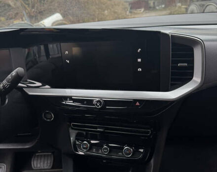 Черный Опель Mokka-e, объемом двигателя 0 л и пробегом 83 тыс. км за 15500 $, фото 58 на Automoto.ua