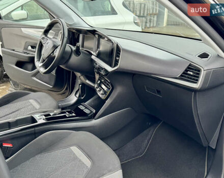 Черный Опель Mokka-e, объемом двигателя 0 л и пробегом 83 тыс. км за 15500 $, фото 60 на Automoto.ua