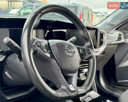 Черный Опель Mokka-e, объемом двигателя 0 л и пробегом 83 тыс. км за 15500 $, фото 70 на Automoto.ua