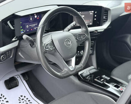 Черный Опель Mokka-e, объемом двигателя 0 л и пробегом 184 тыс. км за 14750 $, фото 13 на Automoto.ua