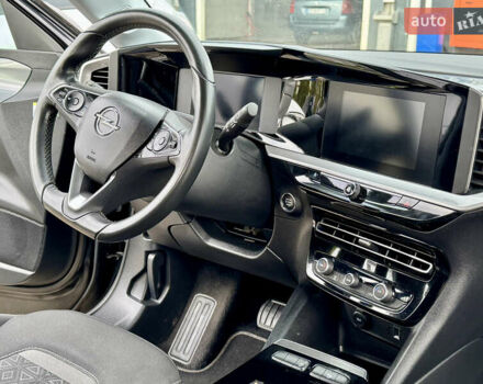 Черный Опель Mokka-e, объемом двигателя 0 л и пробегом 83 тыс. км за 15500 $, фото 62 на Automoto.ua