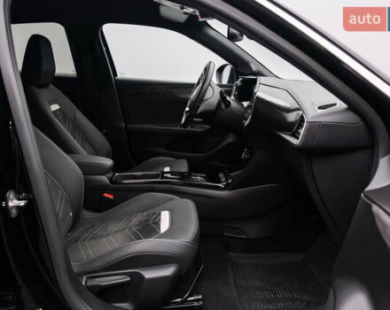 Черный Опель Mokka-e, объемом двигателя 0 л и пробегом 8 тыс. км за 25909 $, фото 5 на Automoto.ua