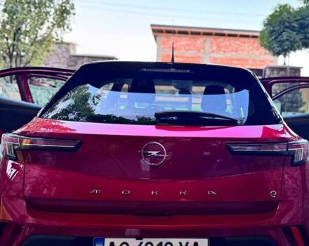 Красный Опель Mokka-e, объемом двигателя 0 л и пробегом 25 тыс. км за 19881 $, фото 2 на Automoto.ua