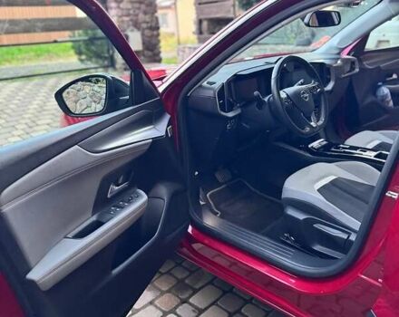 Красный Опель Mokka-e, объемом двигателя 0 л и пробегом 25 тыс. км за 19881 $, фото 4 на Automoto.ua
