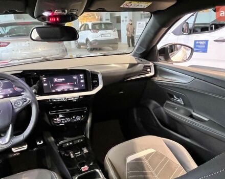 купити нове авто Опель Mokka-e 2023 року від офіційного дилера ТОВ «Альфа Авангард» Опель фото