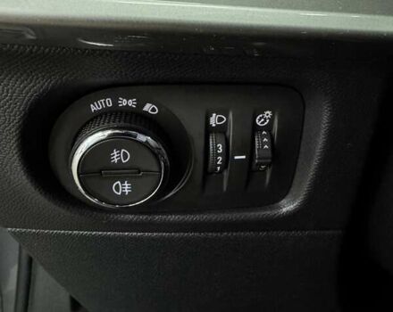 Серый Опель Mokka-e, объемом двигателя 0 л и пробегом 72 тыс. км за 16800 $, фото 36 на Automoto.ua