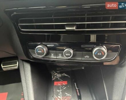 Серый Опель Mokka-e, объемом двигателя 0 л и пробегом 39 тыс. км за 18500 $, фото 87 на Automoto.ua