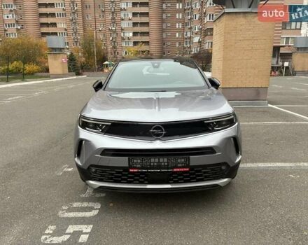 Серый Опель Mokka-e, объемом двигателя 0 л и пробегом 39 тыс. км за 18500 $, фото 2 на Automoto.ua