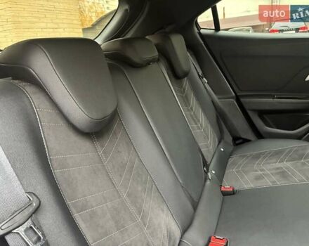 Серый Опель Mokka-e, объемом двигателя 0 л и пробегом 39 тыс. км за 18500 $, фото 61 на Automoto.ua