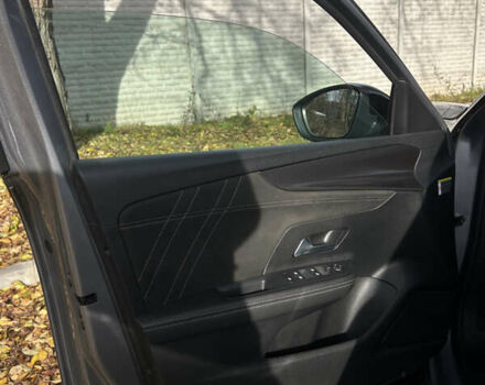 Сірий Опель Mokka-e, об'ємом двигуна 0 л та пробігом 69 тис. км за 16900 $, фото 16 на Automoto.ua