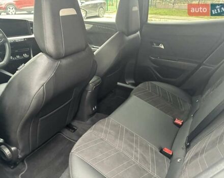 Серый Опель Mokka-e, объемом двигателя 0 л и пробегом 39 тыс. км за 18500 $, фото 71 на Automoto.ua