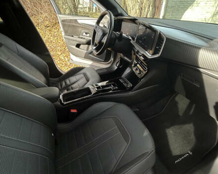 Сірий Опель Mokka-e, об'ємом двигуна 0 л та пробігом 69 тис. км за 16900 $, фото 33 на Automoto.ua