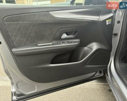 Серый Опель Mokka-e, объемом двигателя 0 л и пробегом 39 тыс. км за 18500 $, фото 91 на Automoto.ua