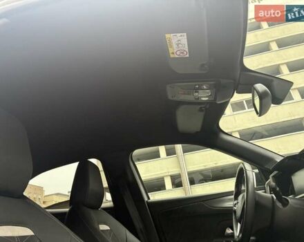 Серый Опель Mokka-e, объемом двигателя 0 л и пробегом 39 тыс. км за 18500 $, фото 78 на Automoto.ua