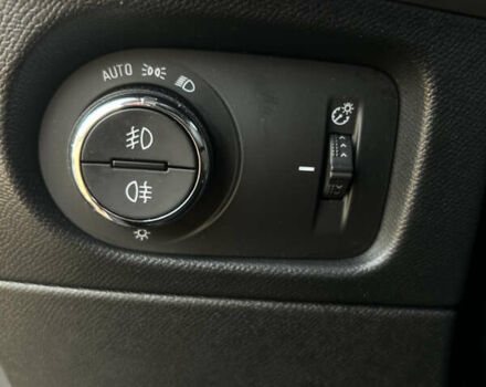 Сірий Опель Mokka-e, об'ємом двигуна 0 л та пробігом 69 тис. км за 16900 $, фото 18 на Automoto.ua