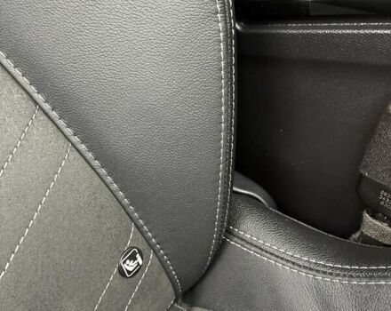 Серый Опель Mokka-e, объемом двигателя 0 л и пробегом 39 тыс. км за 18500 $, фото 79 на Automoto.ua