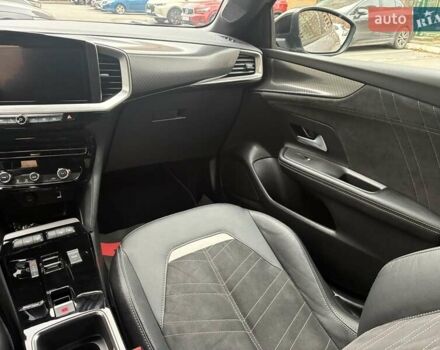 Серый Опель Mokka-e, объемом двигателя 0 л и пробегом 39 тыс. км за 18500 $, фото 104 на Automoto.ua