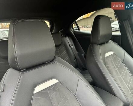 Серый Опель Mokka-e, объемом двигателя 0 л и пробегом 39 тыс. км за 18500 $, фото 89 на Automoto.ua