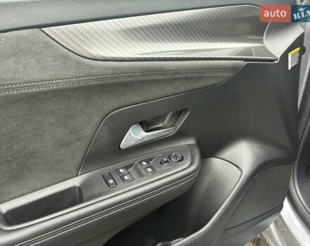 Серый Опель Mokka-e, объемом двигателя 0 л и пробегом 39 тыс. км за 18500 $, фото 92 на Automoto.ua