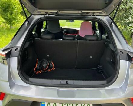 Серый Опель Mokka-e, объемом двигателя 0 л и пробегом 44 тыс. км за 16500 $, фото 5 на Automoto.ua