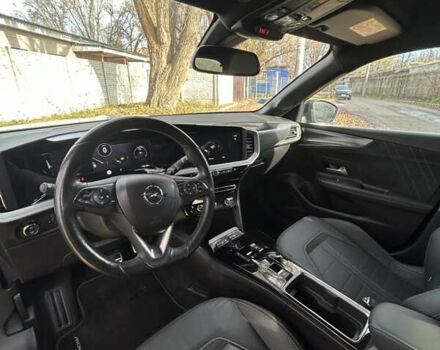 Сірий Опель Mokka-e, об'ємом двигуна 0 л та пробігом 69 тис. км за 16900 $, фото 23 на Automoto.ua