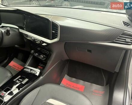 Серый Опель Mokka-e, объемом двигателя 0 л и пробегом 39 тыс. км за 18500 $, фото 77 на Automoto.ua