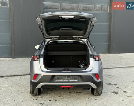 Серый Опель Mokka-e, объемом двигателя 0 л и пробегом 22 тыс. км за 16900 $, фото 9 на Automoto.ua