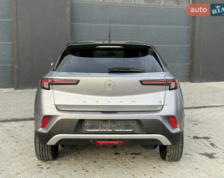 Серый Опель Mokka-e, объемом двигателя 0 л и пробегом 22 тыс. км за 16900 $, фото 4 на Automoto.ua