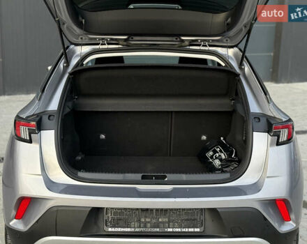 Серый Опель Mokka-e, объемом двигателя 0 л и пробегом 22 тыс. км за 16900 $, фото 10 на Automoto.ua