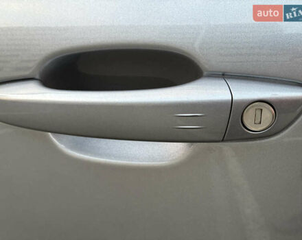 Серый Опель Mokka-e, объемом двигателя 0 л и пробегом 10 тыс. км за 18000 $, фото 33 на Automoto.ua