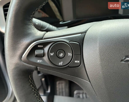 Серый Опель Mokka-e, объемом двигателя 0 л и пробегом 10 тыс. км за 18000 $, фото 58 на Automoto.ua