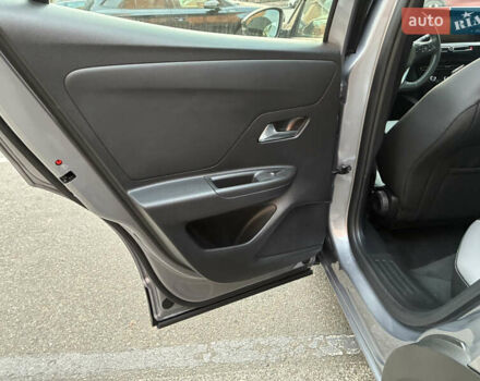 Серый Опель Mokka-e, объемом двигателя 0 л и пробегом 10 тыс. км за 18000 $, фото 37 на Automoto.ua