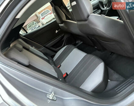 Серый Опель Mokka-e, объемом двигателя 0 л и пробегом 10 тыс. км за 18000 $, фото 41 на Automoto.ua