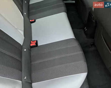 Серый Опель Mokka-e, объемом двигателя 0 л и пробегом 10 тыс. км за 18000 $, фото 43 на Automoto.ua