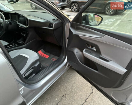 Серый Опель Mokka-e, объемом двигателя 0 л и пробегом 10 тыс. км за 18000 $, фото 47 на Automoto.ua