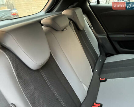 Серый Опель Mokka-e, объемом двигателя 0 л и пробегом 10 тыс. км за 18000 $, фото 44 на Automoto.ua