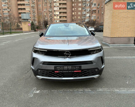 Серый Опель Mokka-e, объемом двигателя 0 л и пробегом 10 тыс. км за 18000 $, фото 1 на Automoto.ua