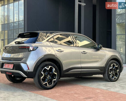 Сірий Опель Mokka-e, об'ємом двигуна 0 л та пробігом 4 тис. км за 22500 $, фото 7 на Automoto.ua