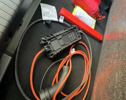 Сірий Опель Mokka-e, об'ємом двигуна 0 л та пробігом 4 тис. км за 22500 $, фото 45 на Automoto.ua