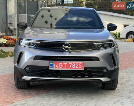Сірий Опель Mokka-e, об'ємом двигуна 0 л та пробігом 4 тис. км за 22500 $, фото 10 на Automoto.ua