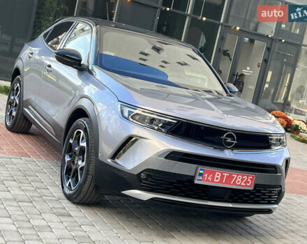 Сірий Опель Mokka-e, об'ємом двигуна 0 л та пробігом 4 тис. км за 22500 $, фото 31 на Automoto.ua