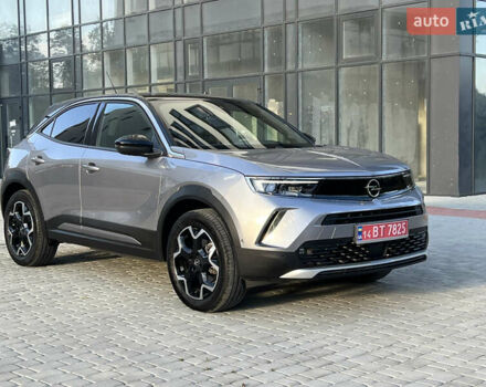 Сірий Опель Mokka-e, об'ємом двигуна 0 л та пробігом 4 тис. км за 22500 $, фото 23 на Automoto.ua