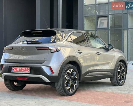 Сірий Опель Mokka-e, об'ємом двигуна 0 л та пробігом 4 тис. км за 22500 $, фото 12 на Automoto.ua