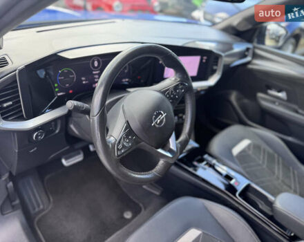Синий Опель Mokka-e, объемом двигателя 0 л и пробегом 56 тыс. км за 16300 $, фото 31 на Automoto.ua