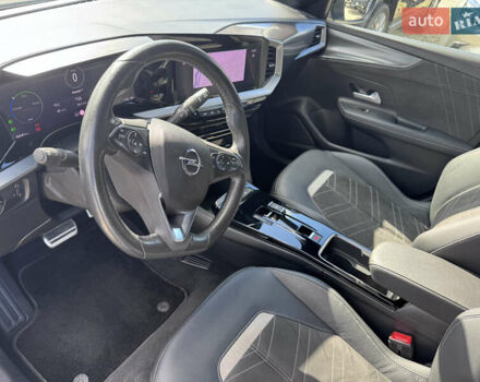 Синий Опель Mokka-e, объемом двигателя 0 л и пробегом 56 тыс. км за 16300 $, фото 38 на Automoto.ua