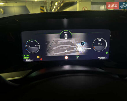 Зеленый Опель Mokka-e, объемом двигателя 0 л и пробегом 43 тыс. км за 17900 $, фото 23 на Automoto.ua